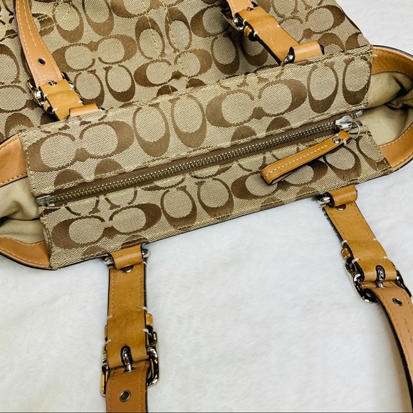 Coach Handbag - Picture 2 of 9